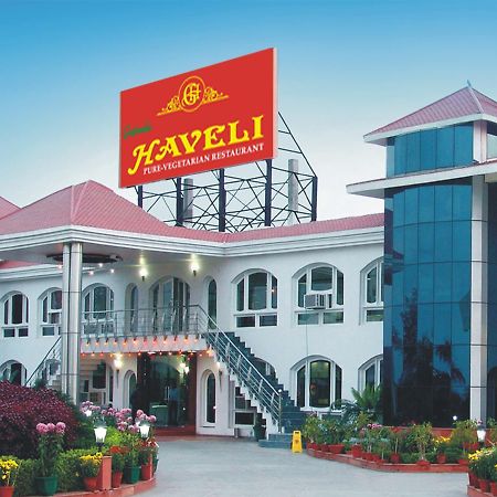 Gajraula Haveli Resort Esterno foto