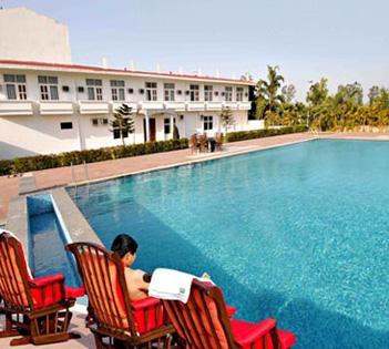 Gajraula Haveli Resort Esterno foto